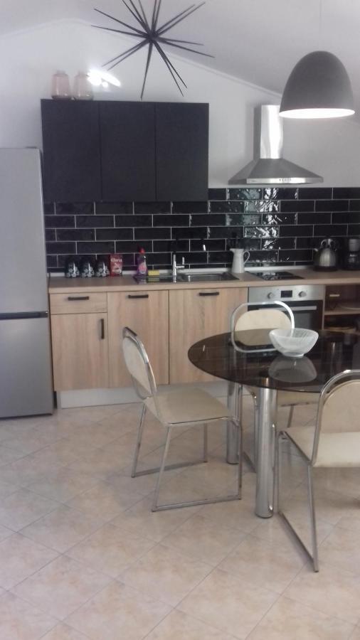 Palit Apartman Cvita Rab المظهر الخارجي الصورة